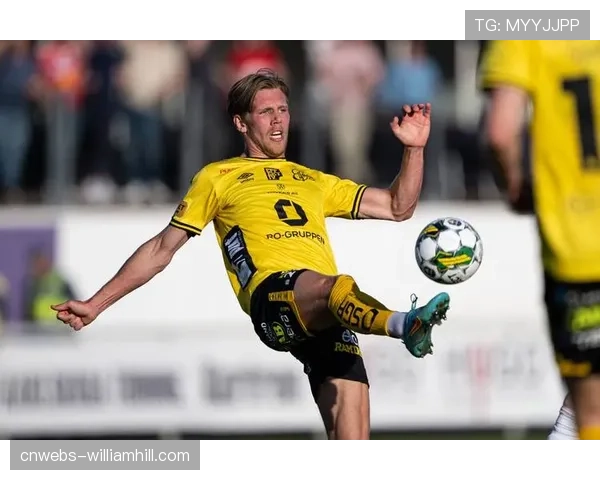 斯特拉斯堡采用5-3-2防反战术，主场优势明显